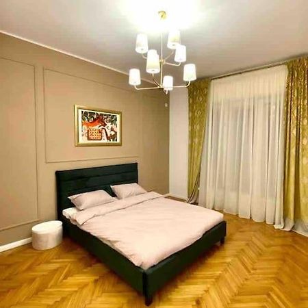 Studiosupercentral Бухарест Экстерьер фото